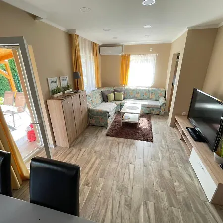 Апартаменты Lilla *