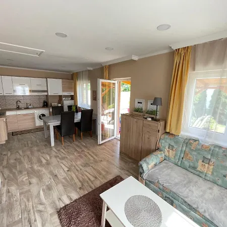 Lilla * Балатонкерестур